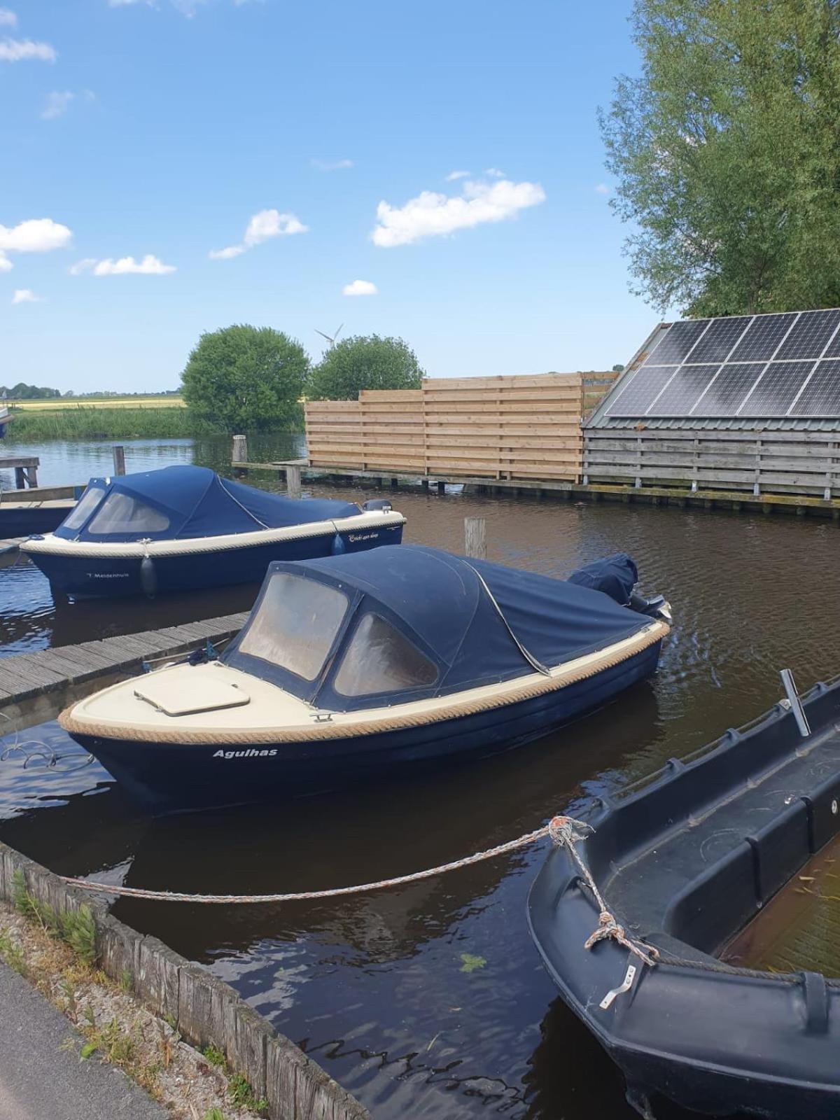 Boat Allemansfreon - Kamperen Op Het Water - Niet Om Mee Te Varen - Read Host Profile-Lees Hostprofiel Jutrijp Eksteriør bilde