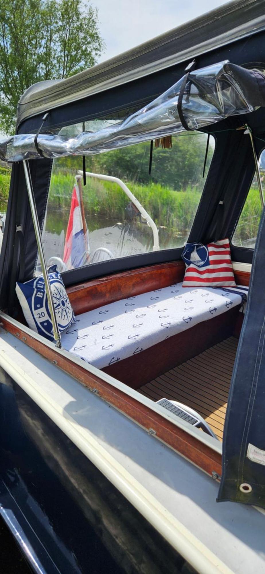 Boat Allemansfreon - Kamperen Op Het Water - Niet Om Mee Te Varen - Read Host Profile-Lees Hostprofiel Jutrijp Eksteriør bilde